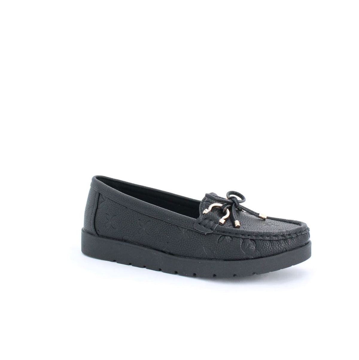 Black Adela moccasins flat with minimalist design, faux leather, and embossed details on a flexible rubber sole. Ideal for everyday wear.