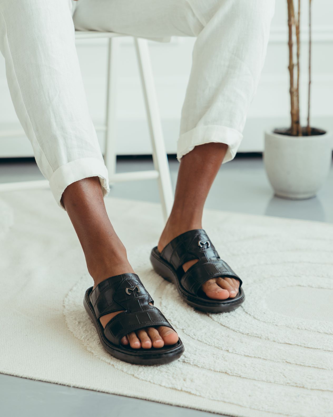 VEELEIF MENS SANDALS BLACK
